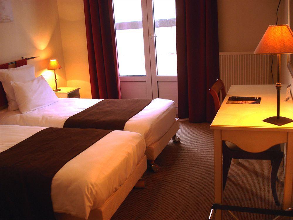 Cerise Royan - Le Grand Hotel De La Plage Экстерьер фото