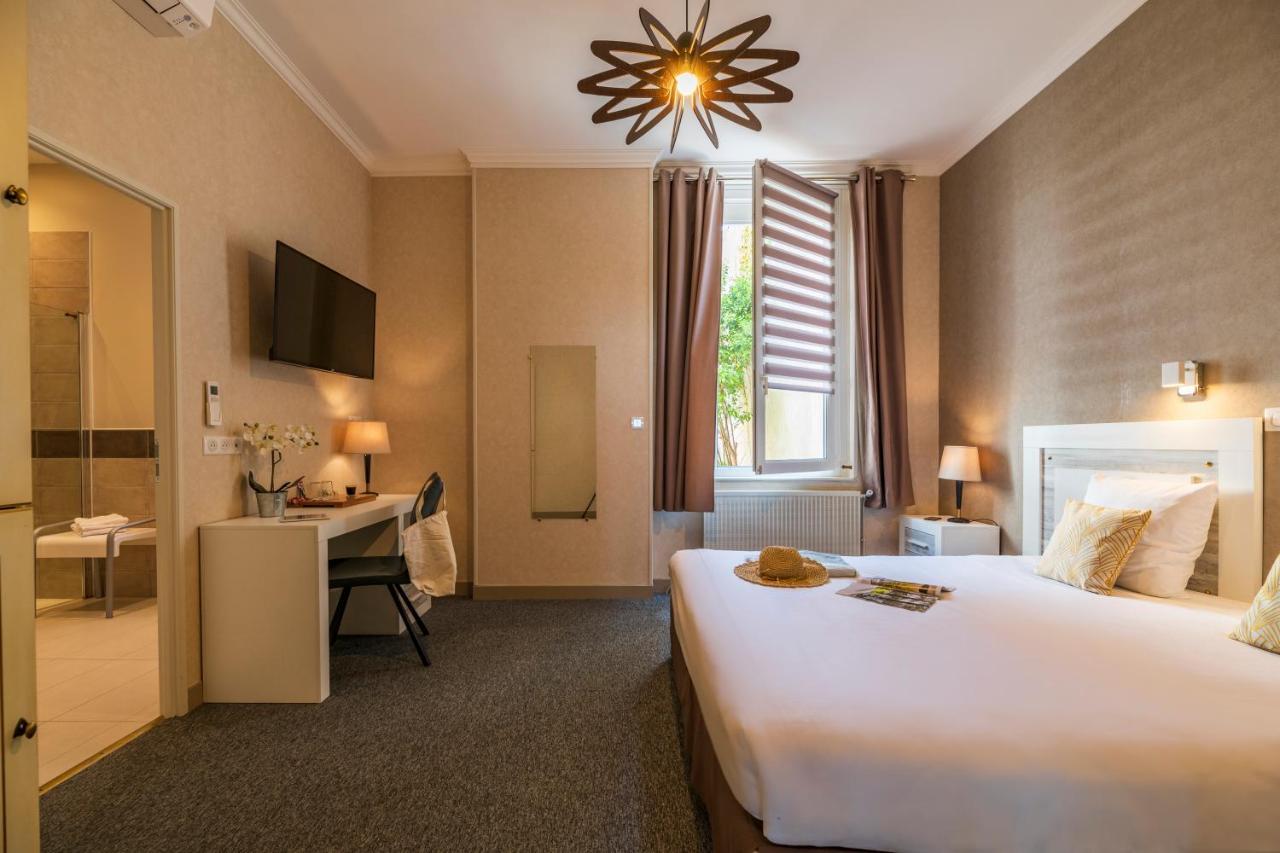 Cerise Royan - Le Grand Hotel De La Plage Экстерьер фото
