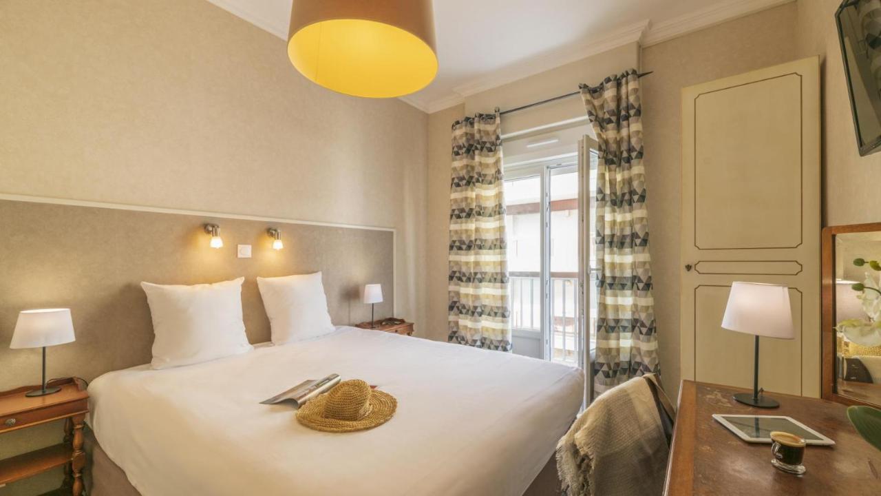Cerise Royan - Le Grand Hotel De La Plage Экстерьер фото
