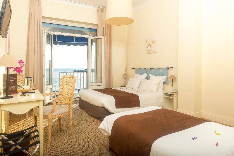 Cerise Royan - Le Grand Hotel De La Plage Экстерьер фото